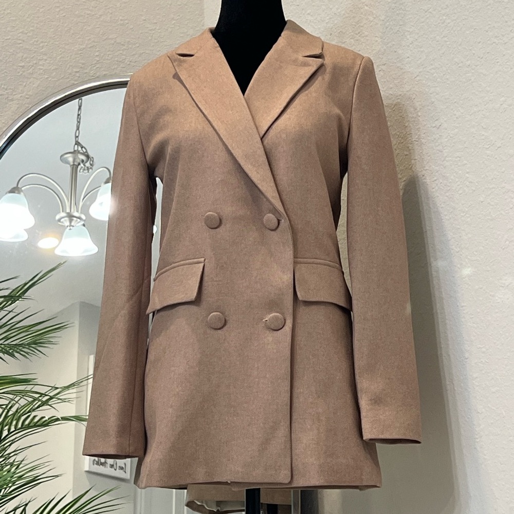 Beige double breasted blazer